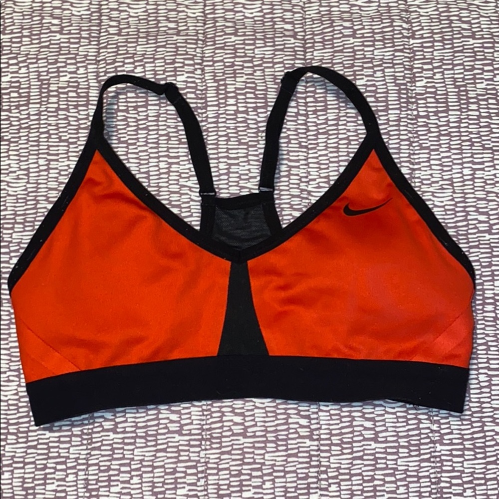 nike pro indy sportsbra